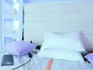 elizabeth-bree's Live Sex Cam Show
