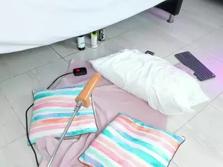 elizabeth-bree's Live Sex Cam Show
