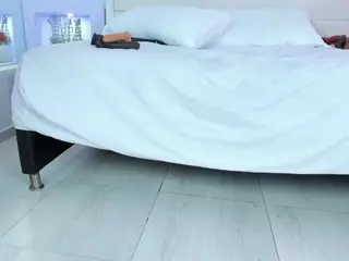 elizabeth-bree's Live Sex Cam Show