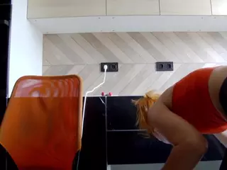 karoline1201's Live Sex Cam Show