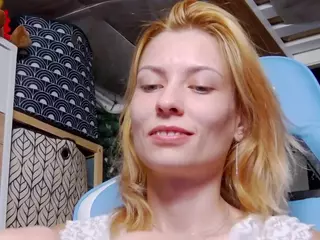 karoline1201's Live Sex Cam Show