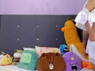 Live cam show with harmonyhill