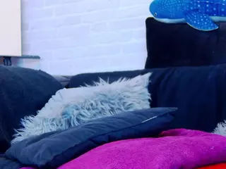 ivorydreams's Live Sex Cam Show