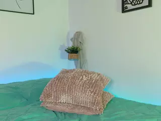 Deviil Doll's Live Sex Cam Show