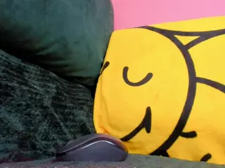 milky mommy's Live Sex Cam Show