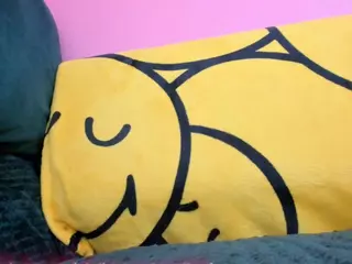 milky mommy's Live Sex Cam Show