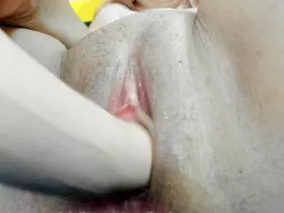 milky mommy's Live Sex Cam Show