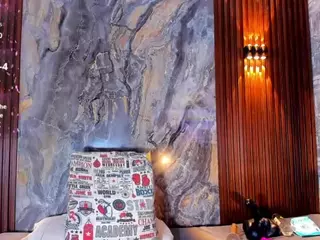Naomhy's Live Sex Cam Show