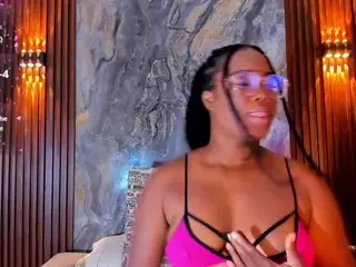 Naomhy's Live Sex Cam Show