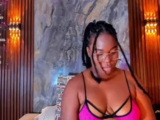 Naomhy's Live Sex Cam Show