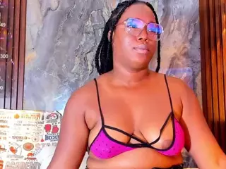 Naomhy's Live Sex Cam Show