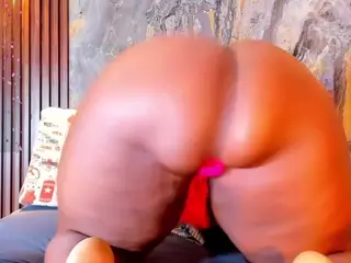 Naomhy's Live Sex Cam Show
