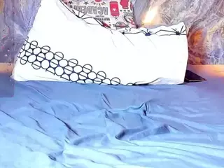 Naomhy's Live Sex Cam Show