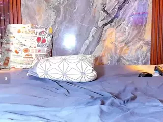 Naomhy's Live Sex Cam Show