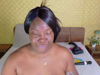 Live cam show with Naomhy