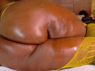 Live cam show with Naomhy