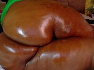 Live cam show with Naomhy