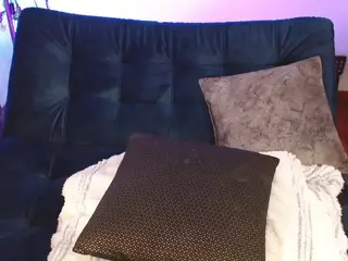 Pocahontass1's Live Sex Cam Show