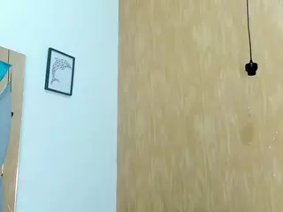 Conniee Manuela's Live Sex Cam Show