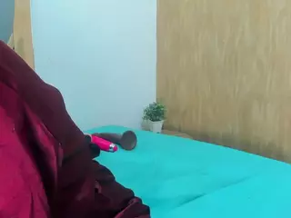 Conniee Manuela's Live Sex Cam Show