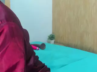 Conniee Manuela's Live Sex Cam Show
