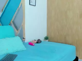 Conniee Manuela's Live Sex Cam Show