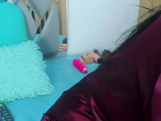 Conniee Manuela's Live Sex Cam Show