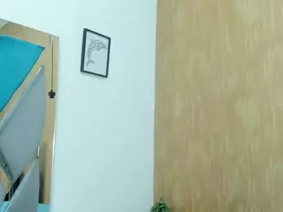 Conniee Manuela's Live Sex Cam Show