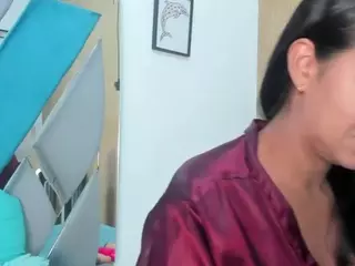 Conniee Manuela's Live Sex Cam Show