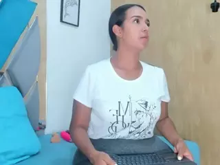 Conniee Manuela's Live Sex Cam Show