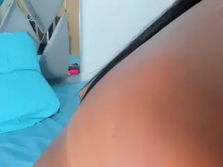 Conniee Manuela's Live Sex Cam Show