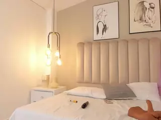 Lindarey's Live Sex Cam Show