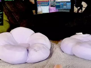 doomednympho's Live Sex Cam Show