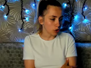 MaggieCake's Live Sex Cam Show