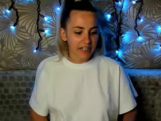MaggieCake's Live Sex Cam Show