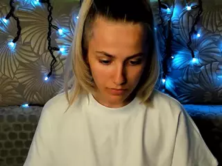 MaggieCake's Live Sex Cam Show