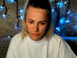 MaggieCake's Live Sex Cam Show
