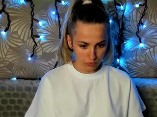 MaggieCake's Live Sex Cam Show