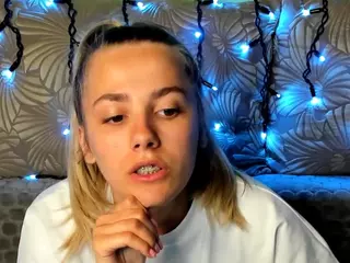 MaggieCake's Live Sex Cam Show