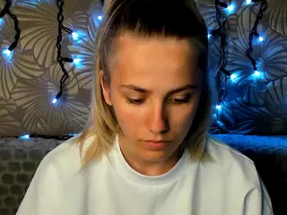 MaggieCake's Live Sex Cam Show