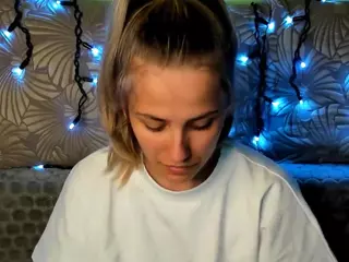 MaggieCake's Live Sex Cam Show