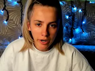MaggieCake's Live Sex Cam Show