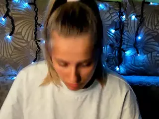 MaggieCake's Live Sex Cam Show