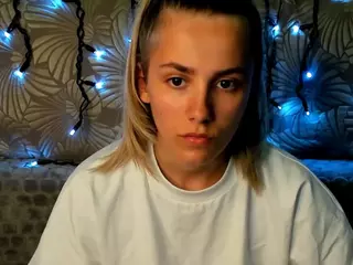 MaggieCake's Live Sex Cam Show