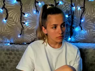MaggieCake's Live Sex Cam Show