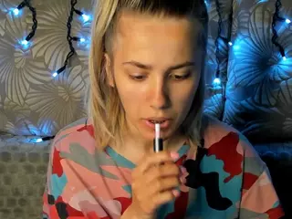 MaggieCake's Live Sex Cam Show