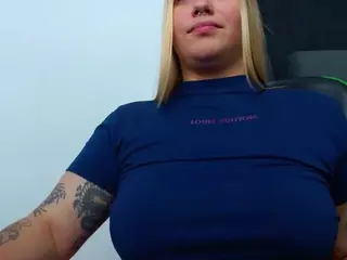 hanna-sweethot's Live Sex Cam Show