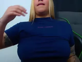 hanna-sweethot's Live Sex Cam Show
