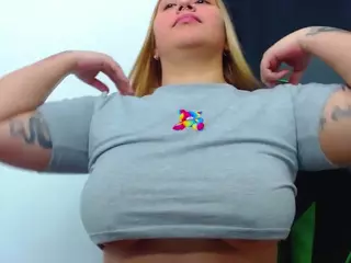 hanna-sweethot's Live Sex Cam Show