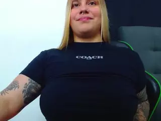hanna-sweethot's Live Sex Cam Show